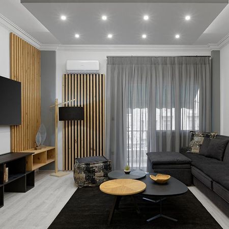 Acropolis Deluxe Apartment เอเธนส์ ภายนอก รูปภาพ
