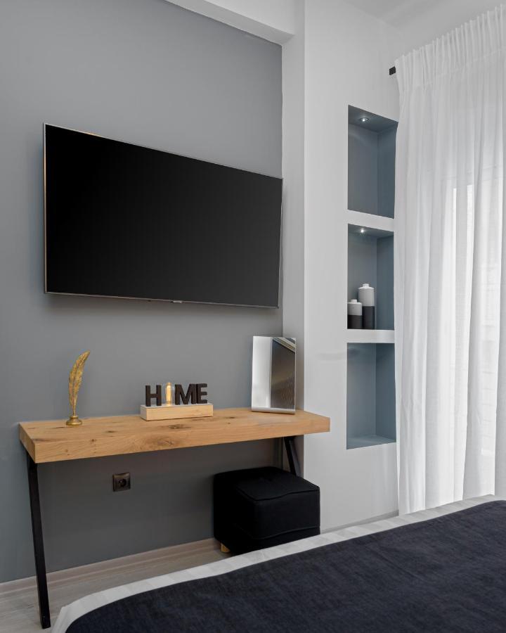 Acropolis Deluxe Apartment เอเธนส์ ภายนอก รูปภาพ